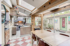 Appartement de Caractère avec jardinet privatif à 1 min métro 1, Paris, Disneyland